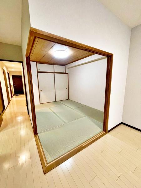 東京都八王子市館町の中古マンションの和室