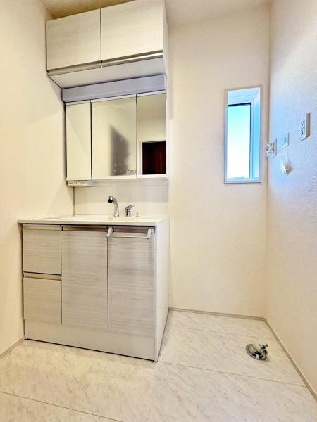 �����s�����q�s�k���1���ڂ̐V�z��ˌ��Ă̐��ʑ�E���ʏ�