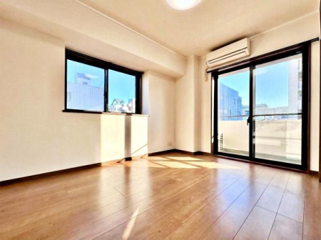 �����s�����q�s���R���̒��Ã}���V�����̗m��