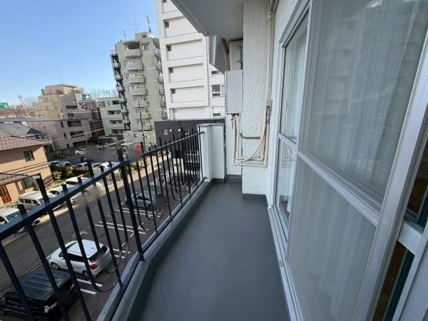 �����s�����扺�����2���ڂ̒��Ã}���V�����̃o���R�j�[