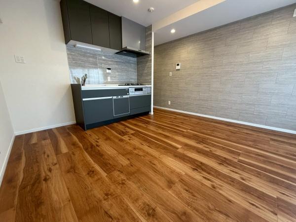 �����s�����扺�����2���ڂ̒��Ã}���V�����̃��r���O