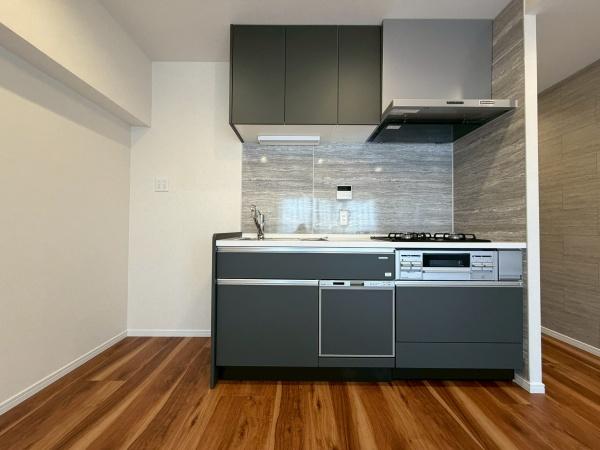 �����s�����扺�����2���ڂ̒��Ã}���V�����̃L�b�`��