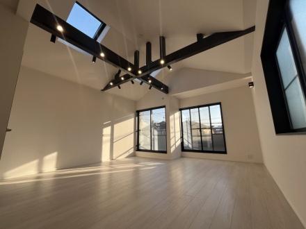 �����s������쉬�E2���ڂ̒��È�ˌ��Ẵ��r���O