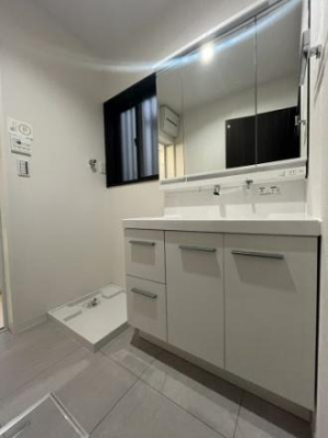 �����s������쉬�E2���ڂ̒��È�ˌ��Ă̐��ʑ�E���ʏ�