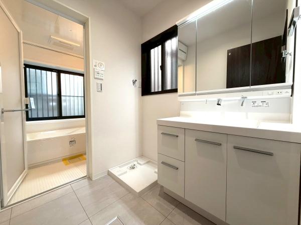 �����s������쉬�E2���ڂ̒��È�ˌ��Ă̐��ʑ�E���ʏ�