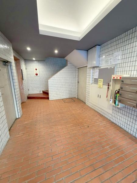 �����s�����扬�E5���ڂ̒��Ã}���V�����̃G���g�����X