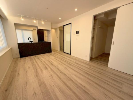 �����s������i��2���ڂ̒��Ã}���V�����̃��r���O