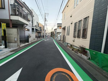 �����s�����搬�c��2���ڂ̐V�z��ˌ��Ă̑O�ʓ��H�܂ތ��n�ʐ^