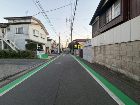 �����s�����搬�c��2���ڂ̐V�z��ˌ��Ă̑O�ʓ��H�܂ތ��n�ʐ^