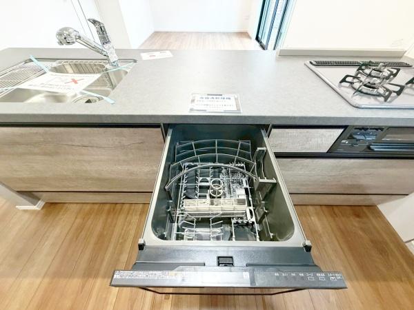 �����s������v��R4���ڂ̐V�z��ˌ��ẴL�b�`��