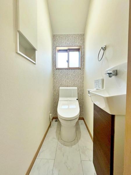 �����s�����q�s�������̒��È�ˌ��Ẵg�C��