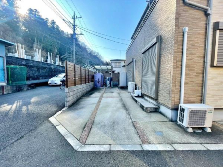 �����s�����q�s�������̒��È�ˌ��Ă̒��ԏ�