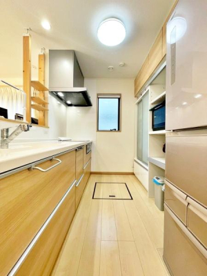 �����s�����q�s�������̒��È�ˌ��ẴL�b�`��