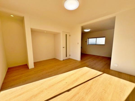 �����s�����q�s�z�K���̒��È�ˌ��Ẵ��r���O