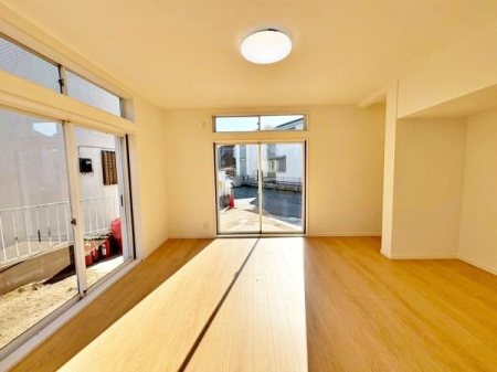 �����s�����q�s�z�K���̒��È�ˌ��Ẵ��r���O