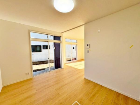 �����s�����q�s�z�K���̒��È�ˌ��Ẵ��r���O