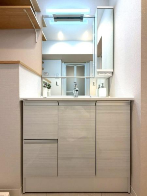 �����s������㉬1���ڂ̒��Ã}���V�����̐��ʑ�E���ʏ�