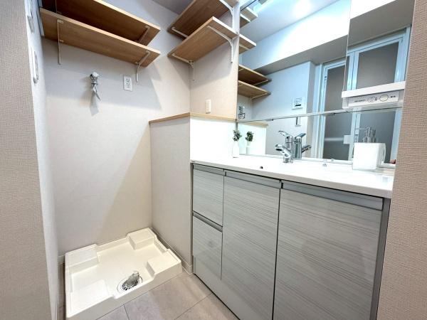 �����s������㉬1���ڂ̒��Ã}���V�����̐��ʑ�E���ʏ�