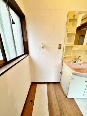 �����s�����q�s������̒��È�ˌ��Ă̐��ʑ�E���ʏ�