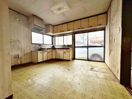 �����s�����q�s������̒��È�ˌ��ẴL�b�`��