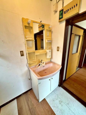 �����s�����q�s������̒��È�ˌ��Ă̐��ʑ�E���ʏ�