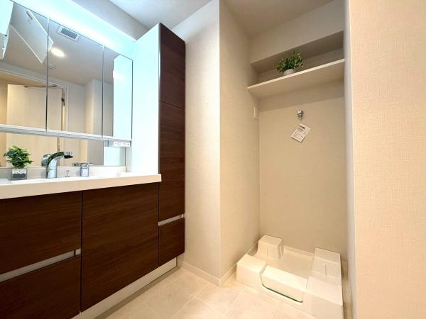 �����s�����捂��ː�1���ڂ̒��Ã}���V�����̐��ʑ�E���ʏ�