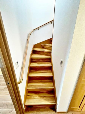 �����s�����q�s����R��1���ڂ̒��È�ˌ��Ă̂��̑�����