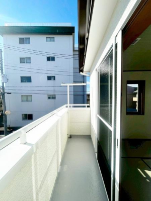 �����s�����q�s����R��1���ڂ̒��È�ˌ��Ẵo���R�j�[