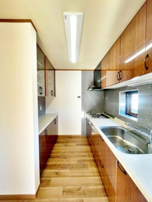 �����s�����q�s����R��1���ڂ̒��È�ˌ��ẴL�b�`��