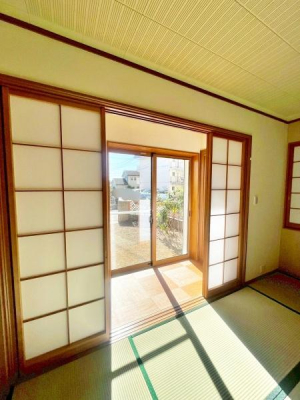 �����s�����q�s����R��1���ڂ̒��È�ˌ��Ă̘a��