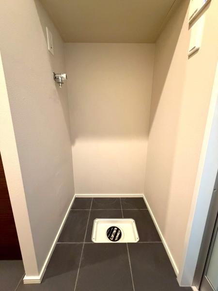 �����s�����捂��˓�1���ڂ̒��Ã}���V�����̐��ʑ�E���ʏ�