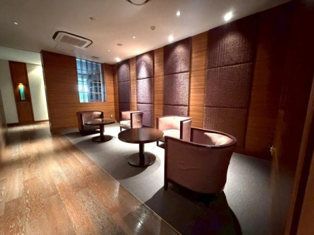 �����s�����捂��˓�1���ڂ̒��Ã}���V�����̃G���g�����X