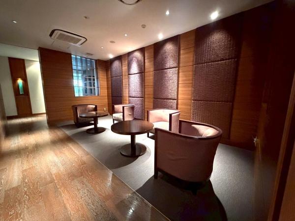 �����s�����捂��˓�1���ڂ̒��Ã}���V�����̃G���g�����X