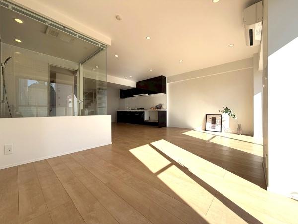 東京都杉並区高円寺北2丁目の中古マンションのリビング