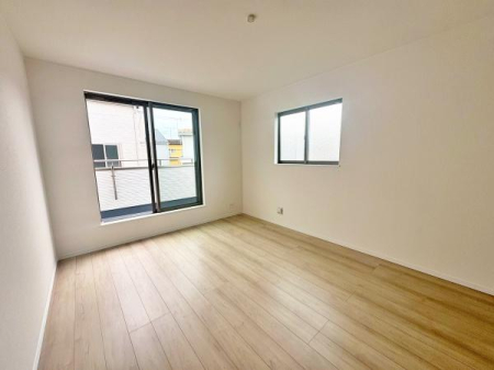 �����s�����q�s���Ԓ��̐V�z��ˌ��Ă̗m��