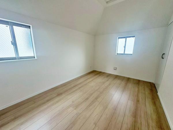 �����s�����q�s���Ԓ��̐V�z��ˌ��Ă̗m��