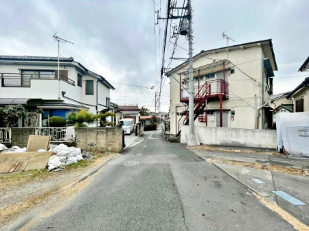 �����s�����q�s�l�J���̒��È�ˌ��Ă̑O�ʓ��H�܂ތ��n�ʐ^