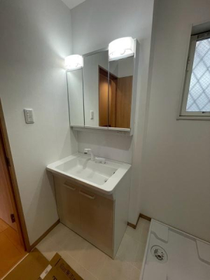 �����s�����q�s����㒬4���ڂ̒��È�ˌ��Ă̐��ʑ�E���ʏ�