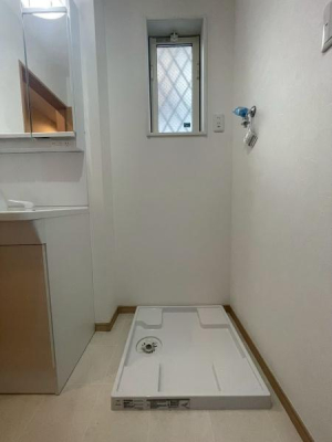 �����s�����q�s����㒬4���ڂ̒��È�ˌ��Ă̐��ʑ�E���ʏ�