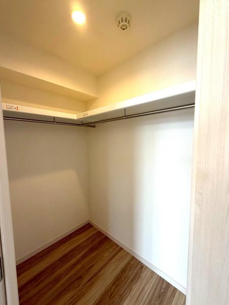 東京都杉並区善福寺1丁目の中古マンションの収納