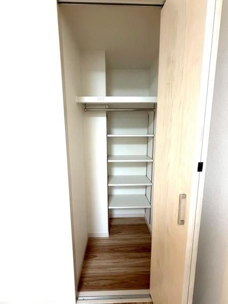 東京都杉並区善福寺1丁目の中古マンションの収納