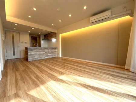 �����s������P����1���ڂ̒��Ã}���V�����̃��r���O