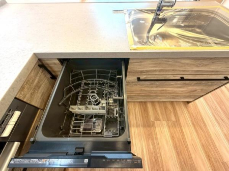 �����s������P����1���ڂ̒��Ã}���V�����̃L�b�`��