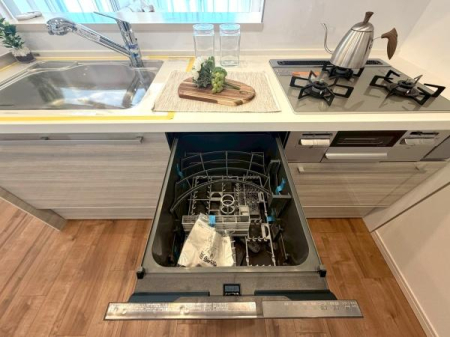 �����s������P����1���ڂ̒��Ã}���V�����̃L�b�`��