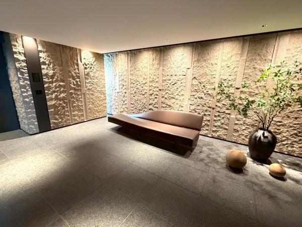 �����s������l�c�R3���ڂ̒��Ã}���V�����̃G���g�����X