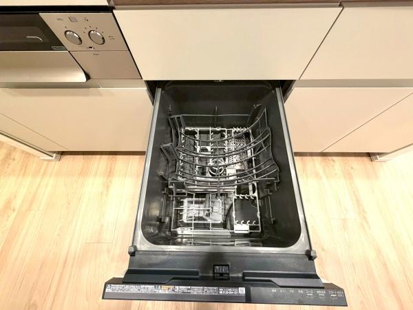 �����s������l�c�R3���ڂ̒��Ã}���V�����̃L�b�`��