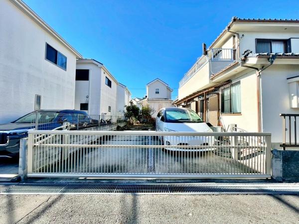 東京都八王子市清川町の中古一戸建ての駐車場