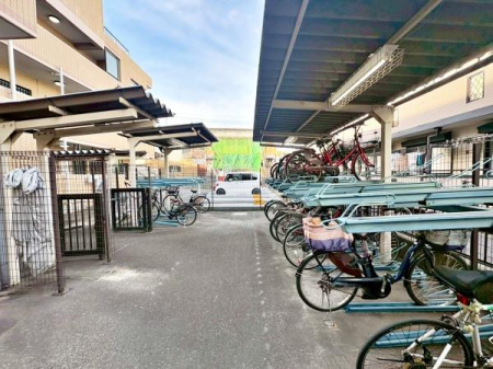 �����s�����q�s���M��2���ڂ̒��Ã}���V�����̂��̑����p��