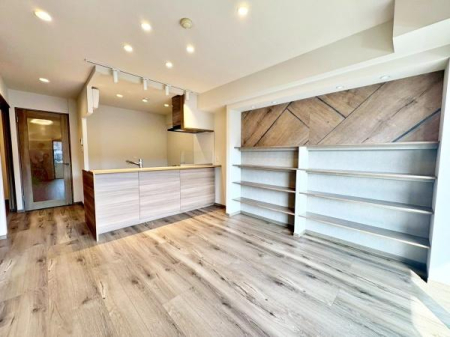 �����s�����q�s���M��2���ڂ̒��Ã}���V�����̃��r���O