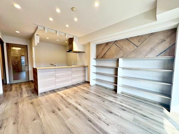 �����s�����q�s���M��2���ڂ̒��Ã}���V�����̃��r���O